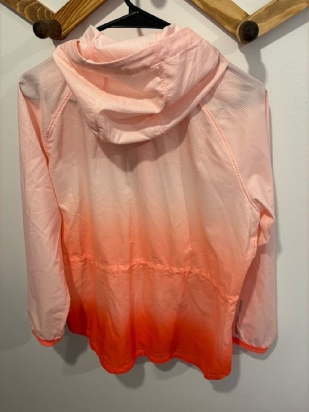 New Balance Ombre Mesh Hooded Full Zip Jacket - Picture 2 of 3